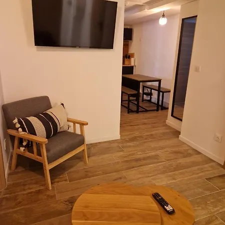 Apartment à 2 Pas De La Promenade Des